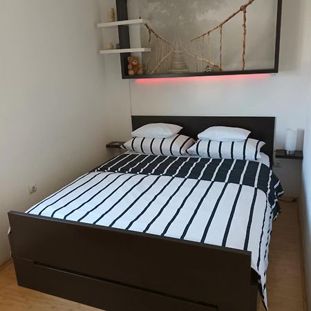 Kike Red Apartment Kastela Exterior photo