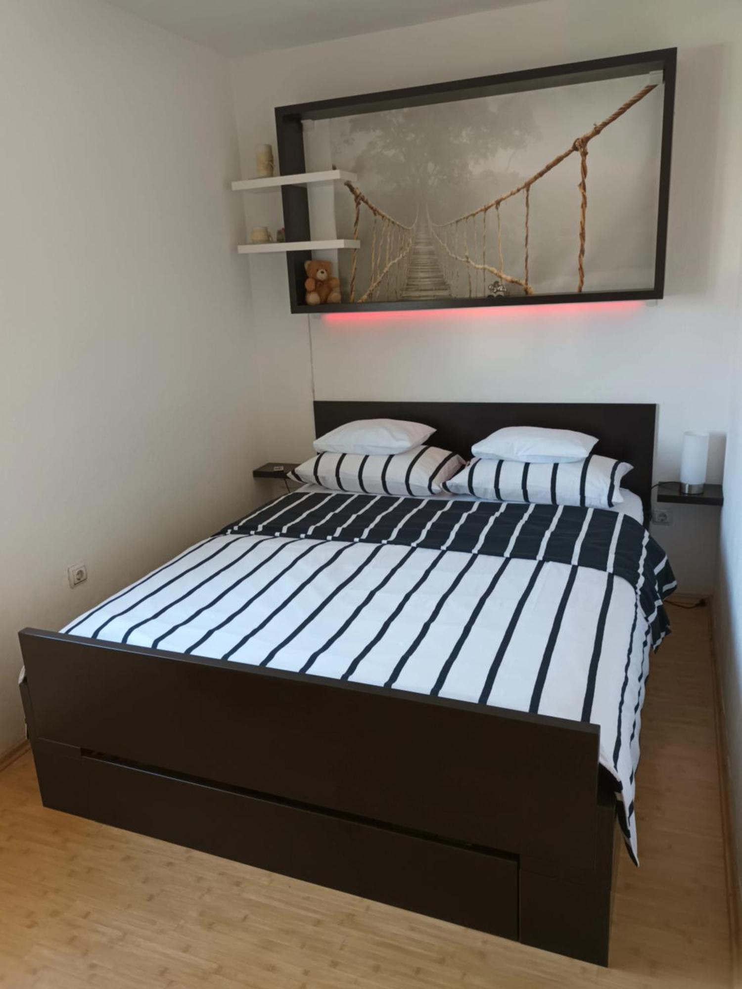Kike Red Apartment Kastela Exterior photo
