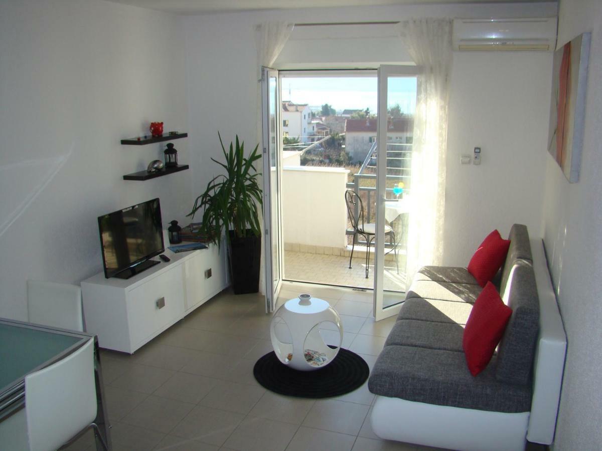 Kike Red Apartment Kastela Exterior photo