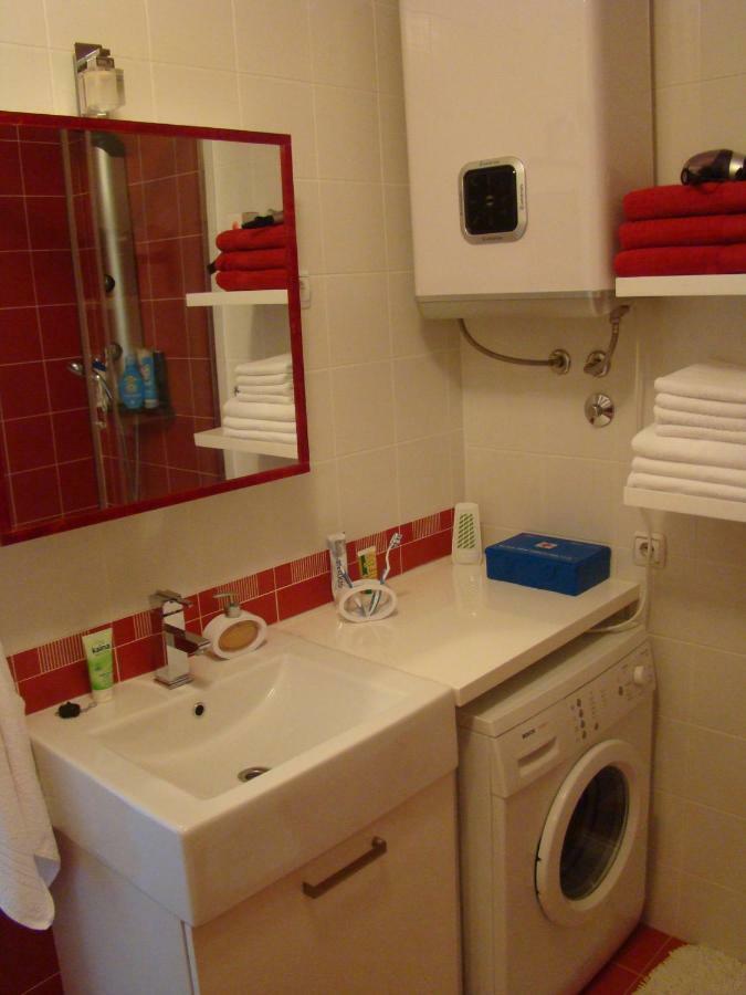 Kike Red Apartment Kastela Exterior photo